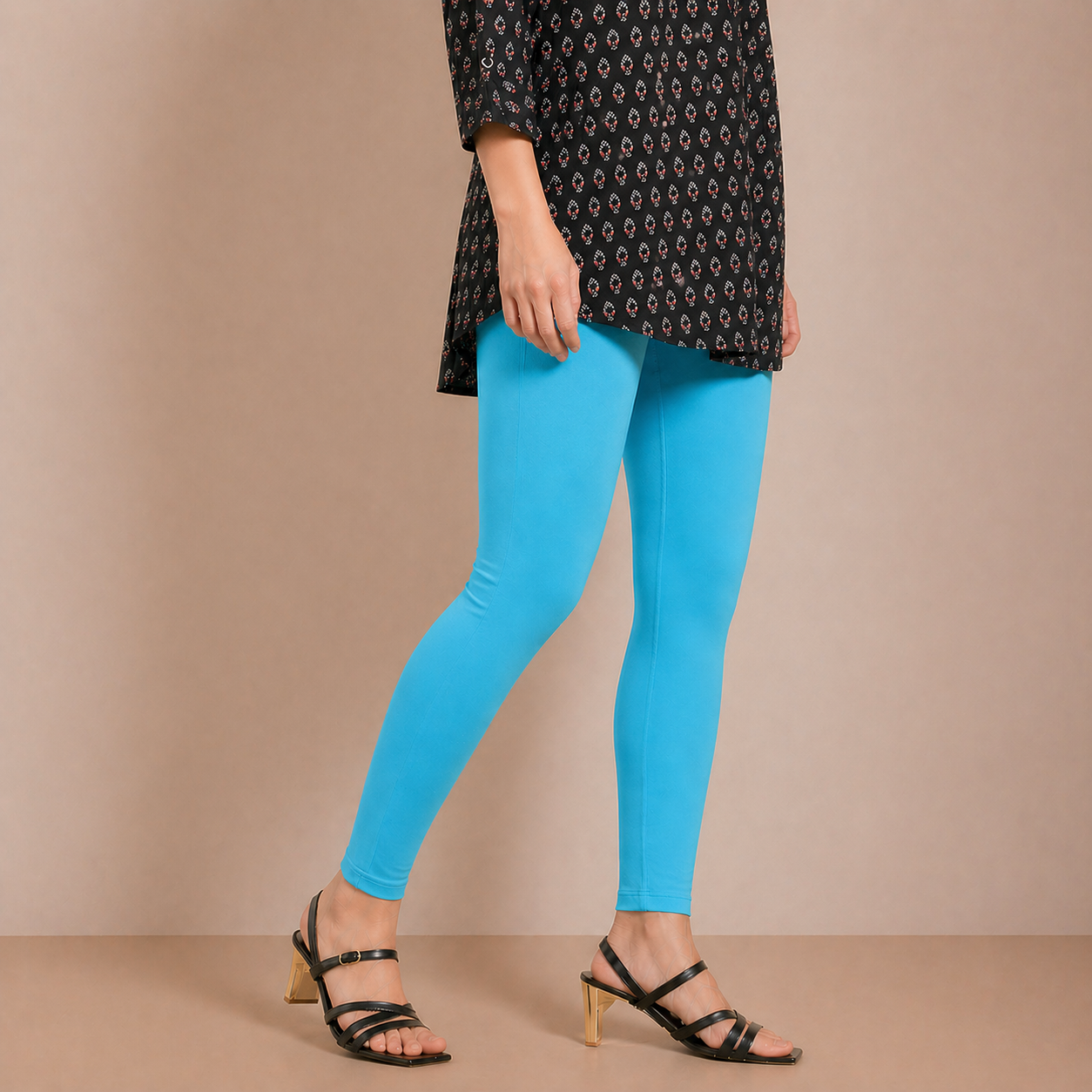 Winner's Hellochenblue Womens Modern Fit Leggings - 43716